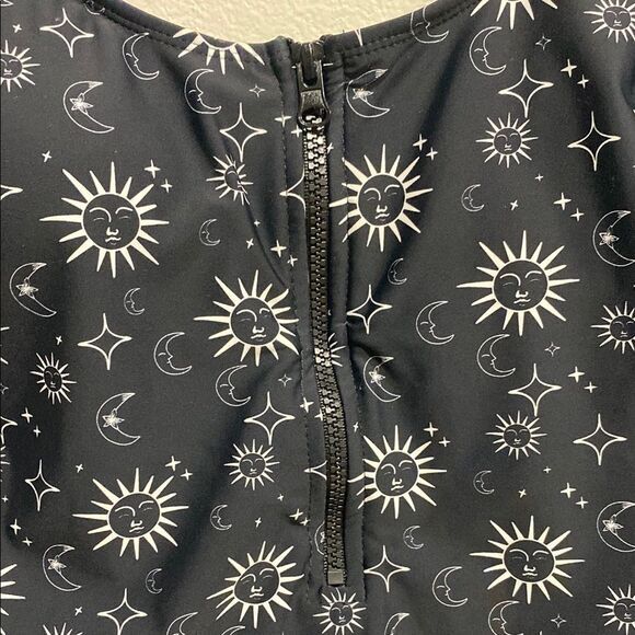 Cyn & Luca M Sun Moon Star Zip Front One-Piece Swimsuit Black Celestial‎ Print - Picture 5 of 12